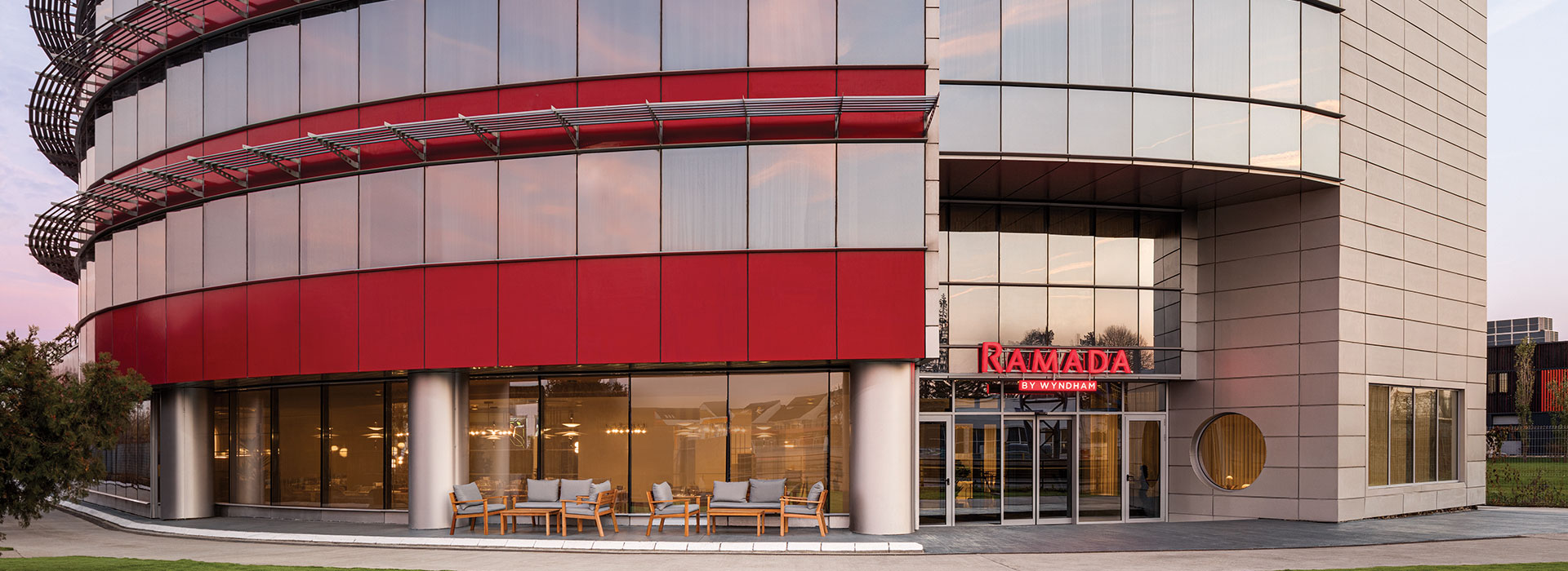 home-hotel-ramada-by-wyndham-bucharest-otopeni-airport